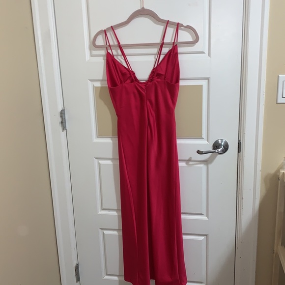 Dynamite MIDI Hot pink dress - Picture 3 of 7